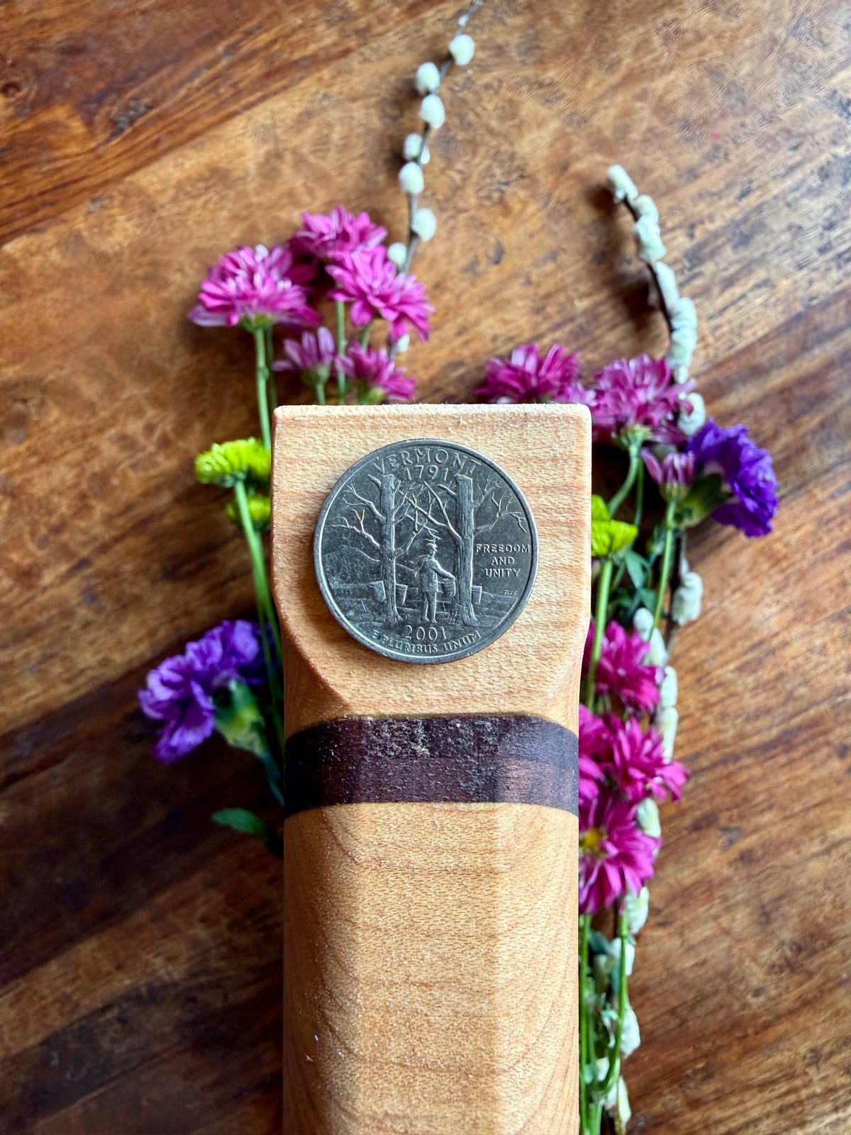 Deluxe Honeycomb Inlay Cutting Board - Maple and Walnut