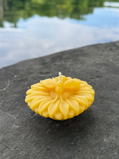 Pure Beeswax Candle - Floating Sunflower